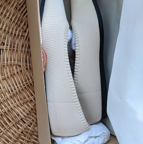 Knitted pointed toe flats - Picture 2 of 5